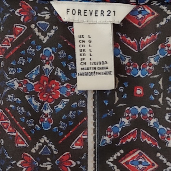 Forever 21 Semi-sheer patterned blouse - Picture 3 of 4